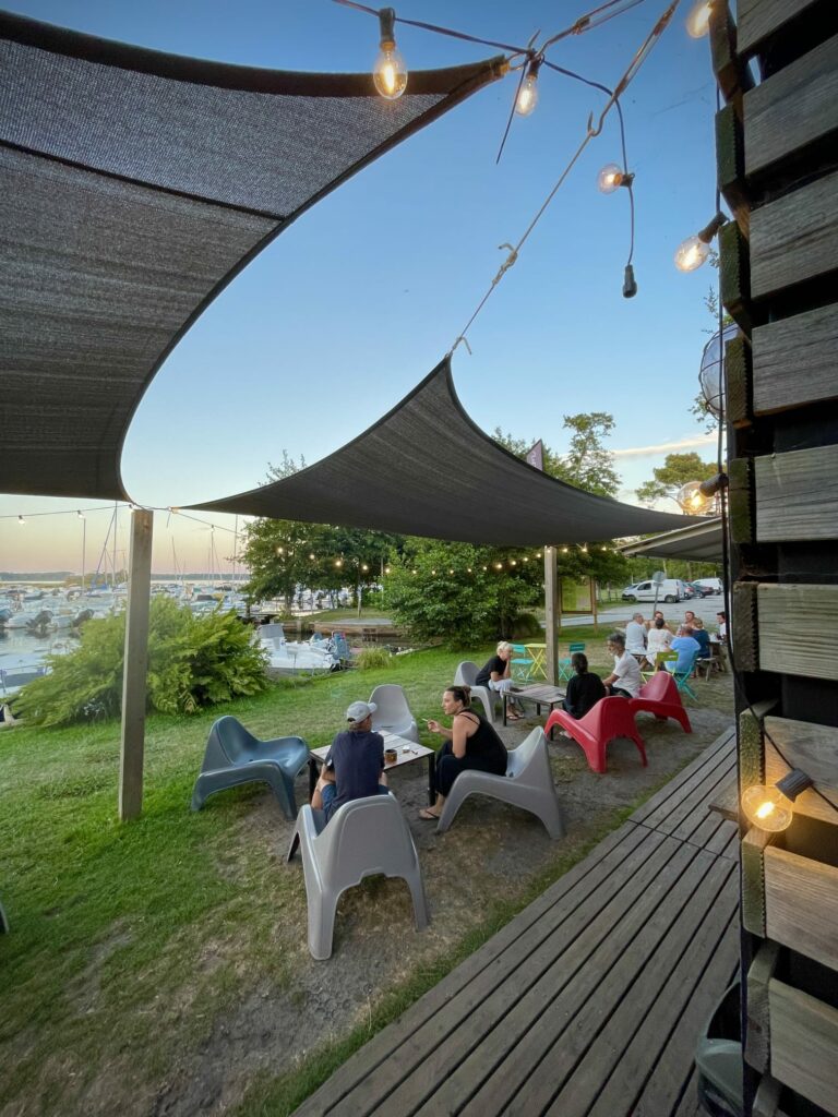 IMG-20240828-WA0002 Terrasse du Restaurant Le Fanum à Sanguinet au bord du lac